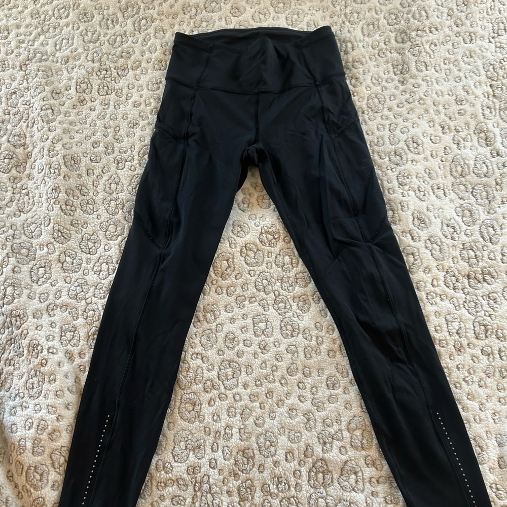 NWOT Lululemon Black High-Waisted Leggings Womens Size 6